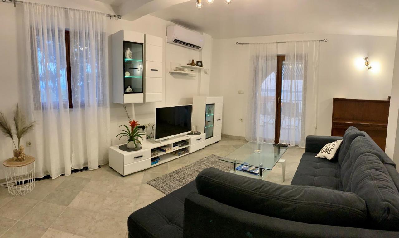 Villa Mira Trogir Buitenkant foto